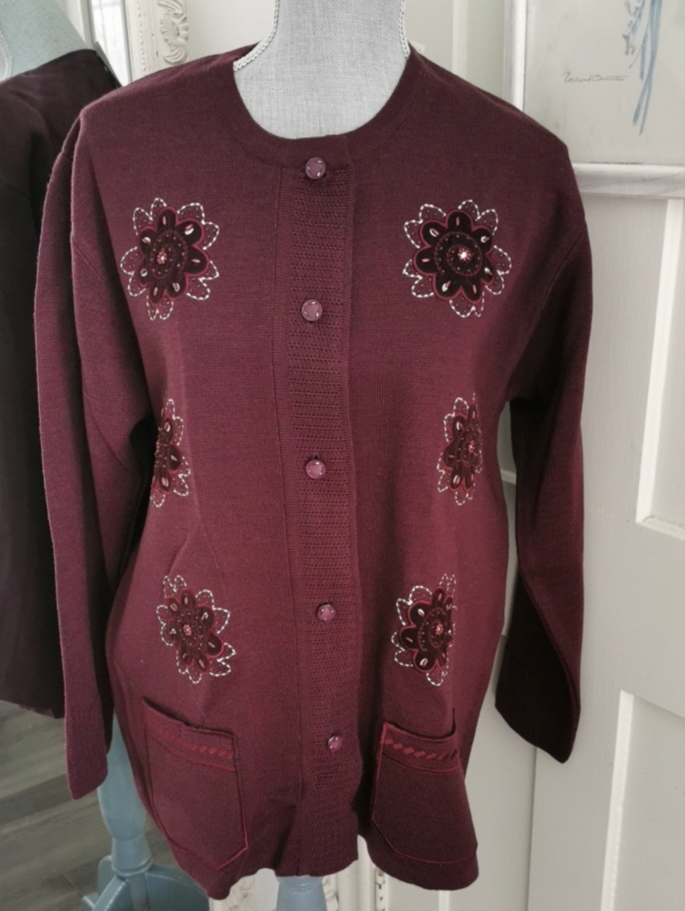 Vintage Y2K NWT Paramour Burgundy Floral Button-Front Grannycore Cardigan. L